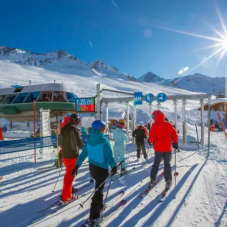 Apt Le Concordia 4 Chic 2Br In Chamonix Centre | Ski - Happy Rentals